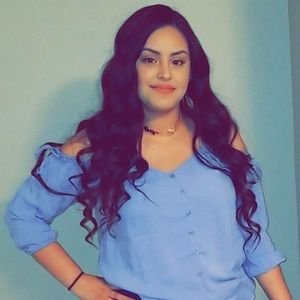 Meet your Posher, Perla